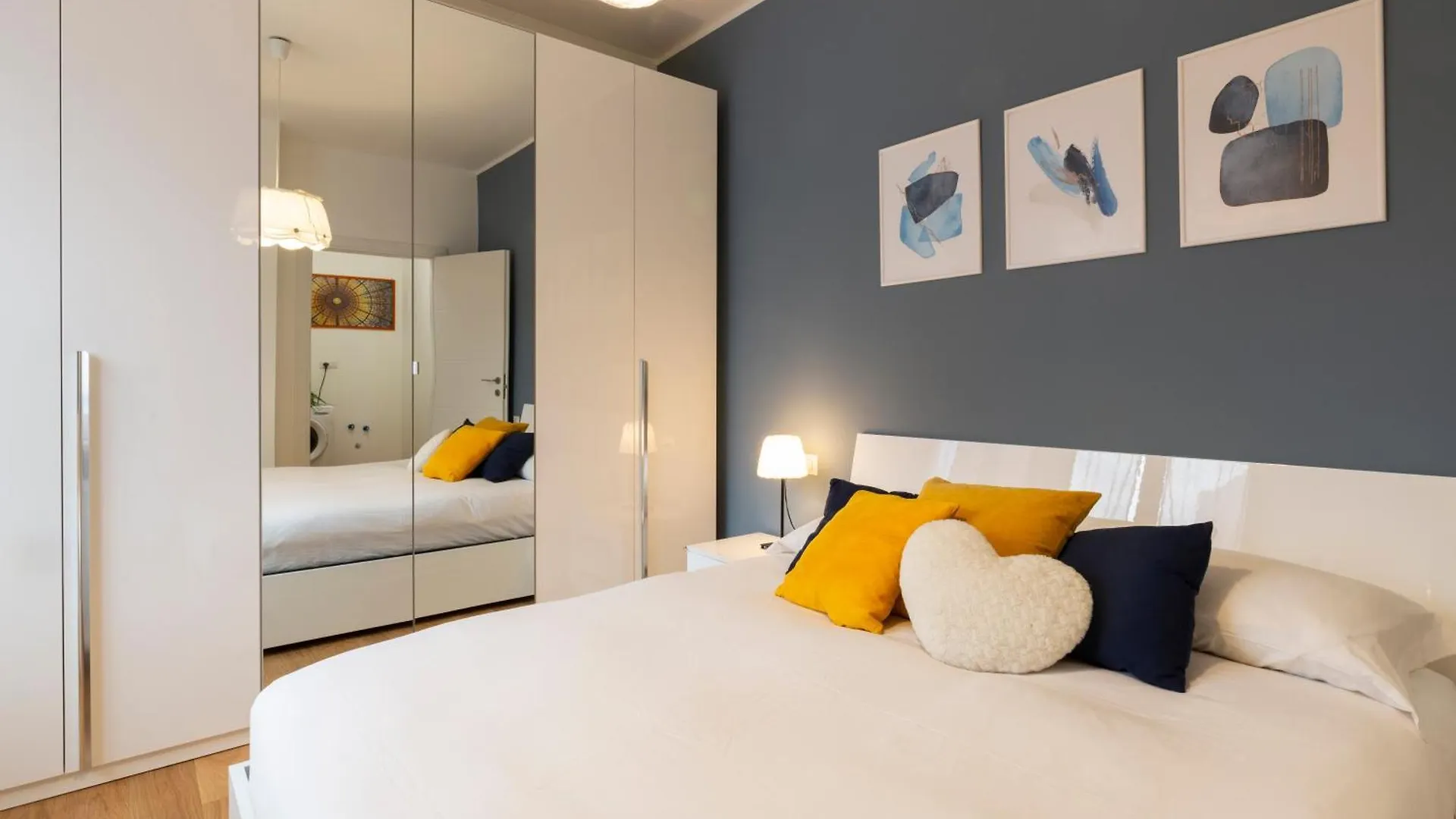 Apartment Ronchetto Lodge Navigli Milan